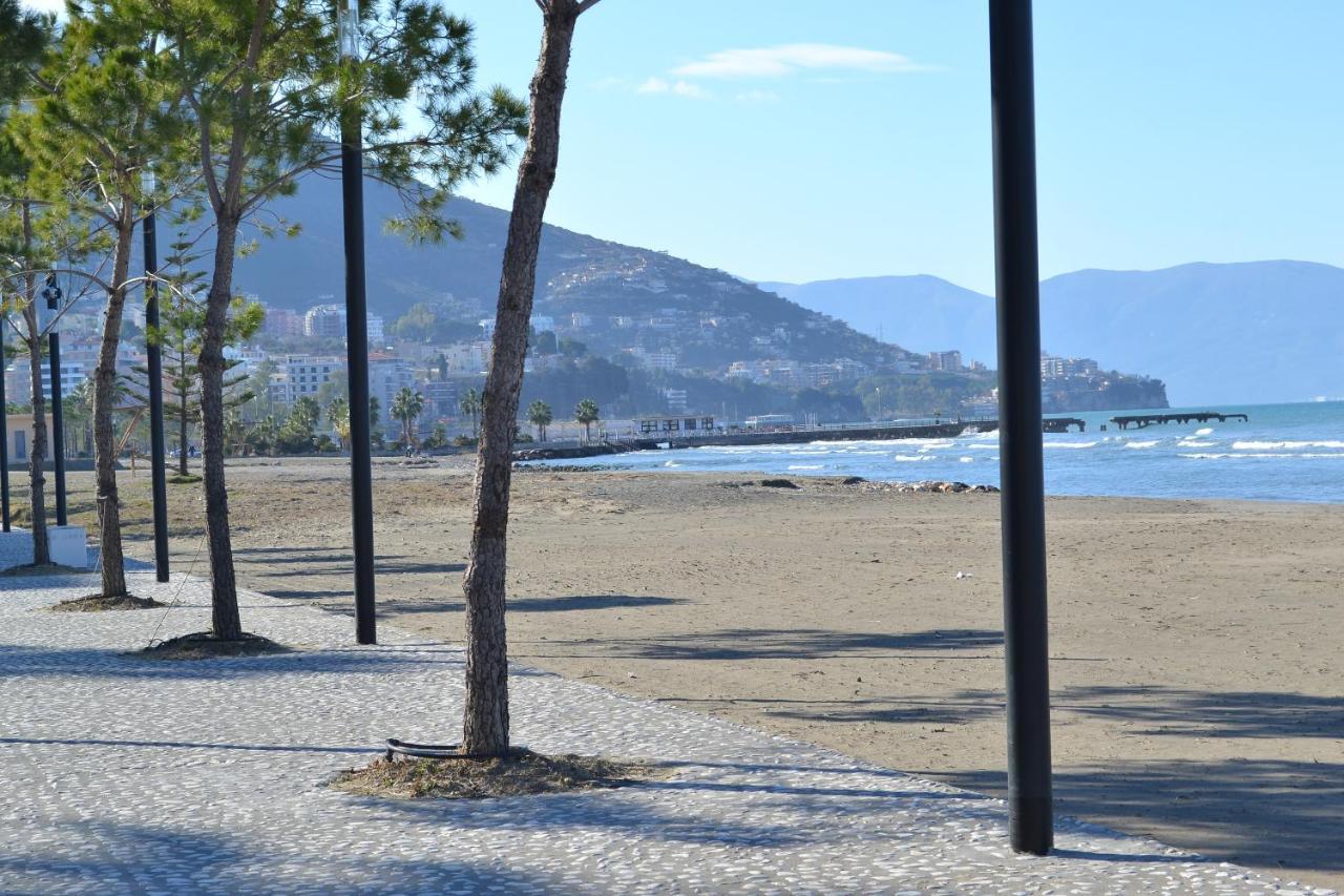 Seashell Art Decor Studio & Parking Vlore Exterior photo